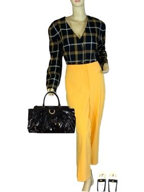 BAR III YELLOW STRAIGHT LEG TROUSERS NWT (18W)